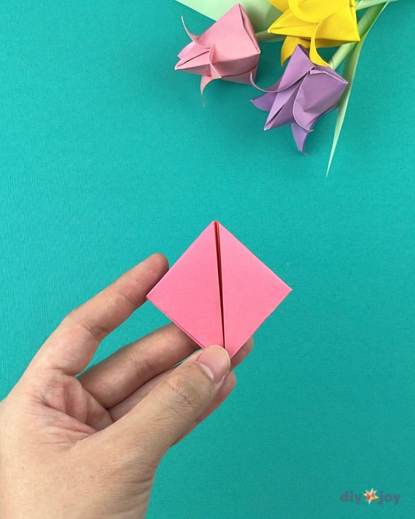 how to make paper origami flowers