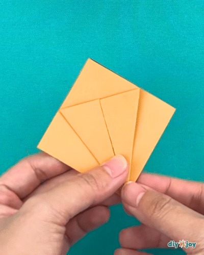 How to Make a Paper Lily - DIY Joy