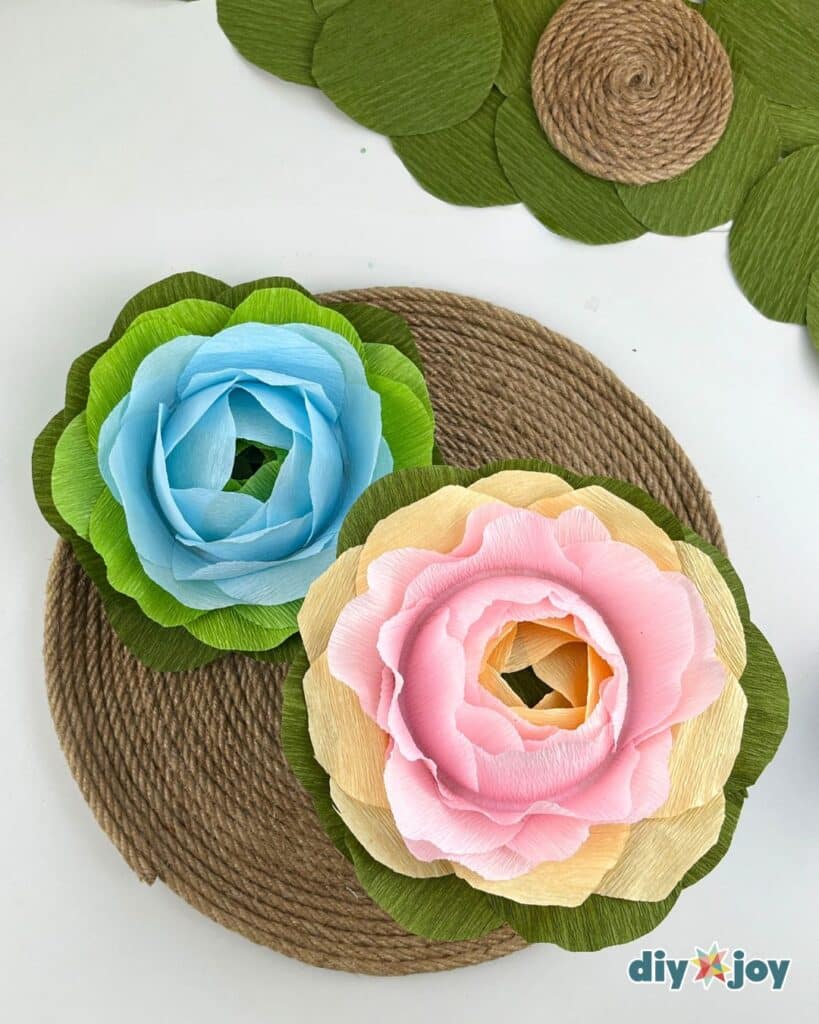 Easy paper crafts -crepe paper roses