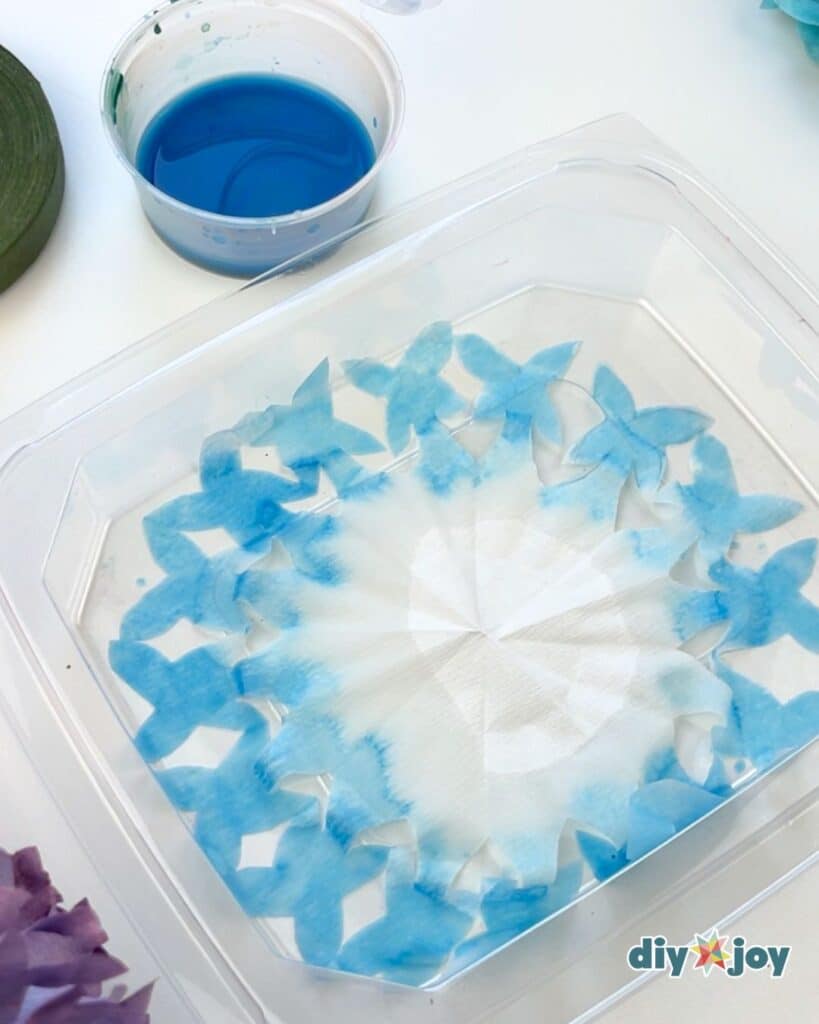 how to make flowers out of coffee filters