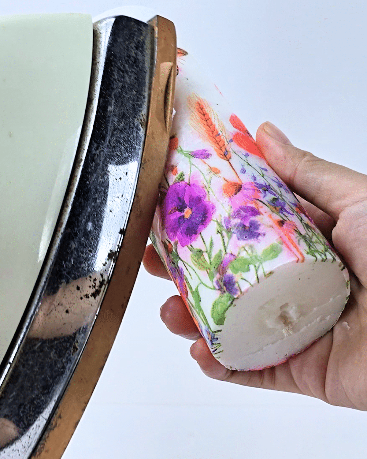 How to Decoupage Napkin on Candles