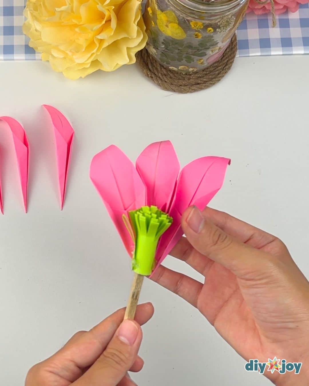 how to make a paper flower