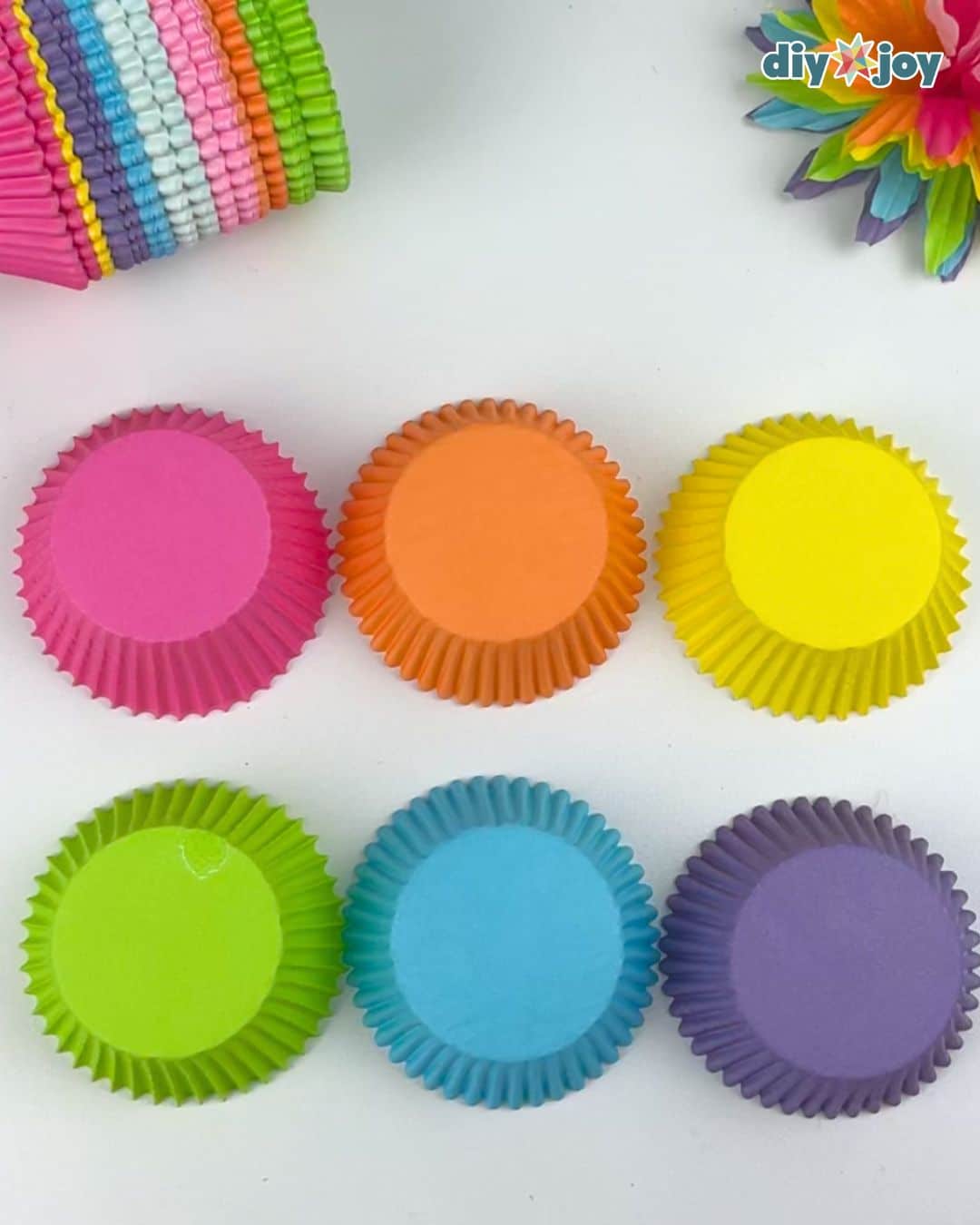 cupcake liners in different colors