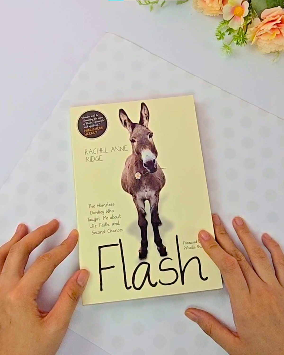 DIY Gift Wrapping With Short Paper