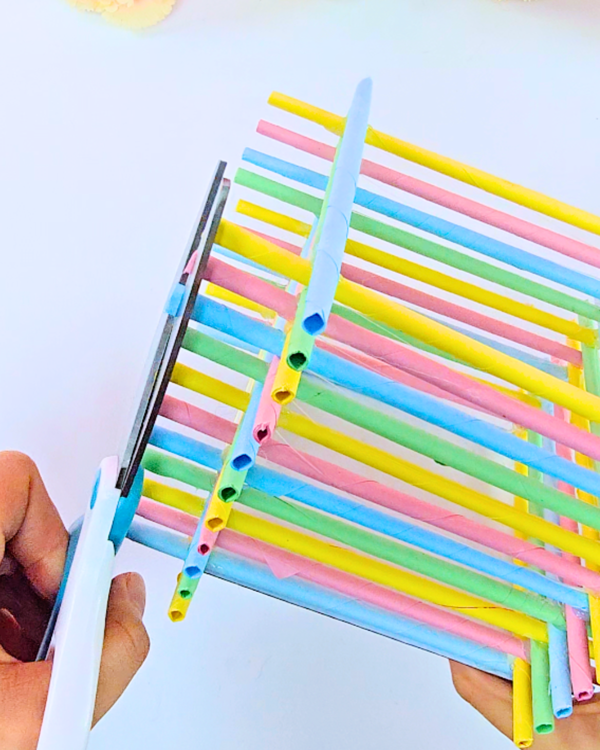 Simple DIY Colored Paper Pen Holder Tutorial