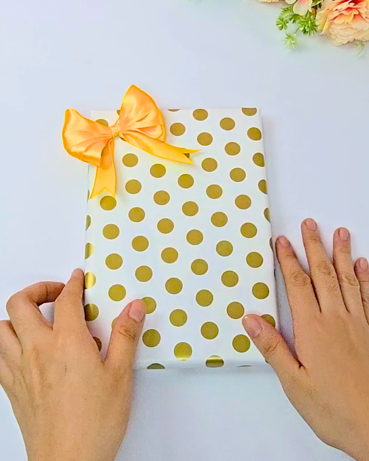 Simple Gift Wrapping Hack