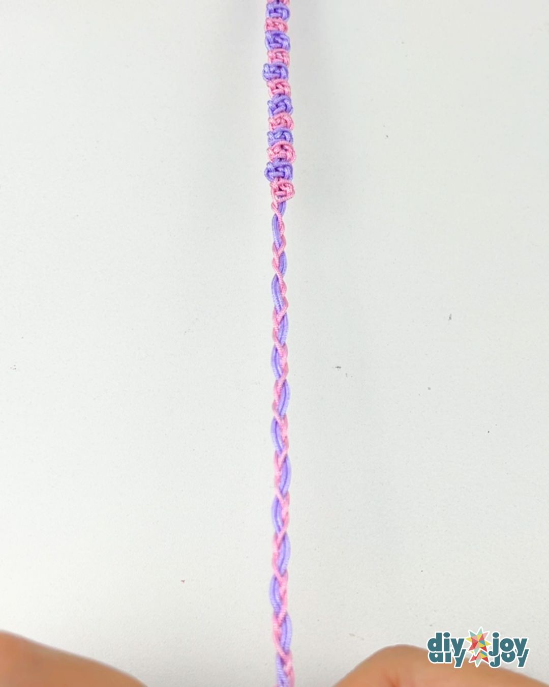 beginner macrame bracelet tutorial