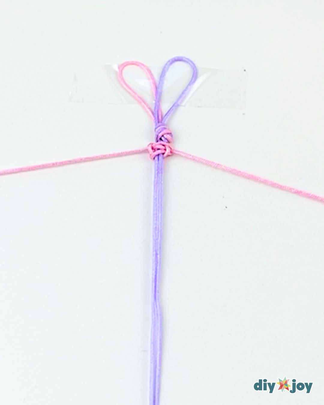 make easy macrame bracelet