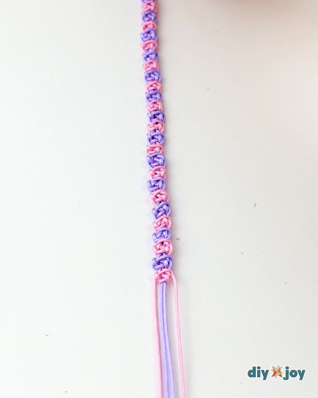 simple macrame bracelet pattern