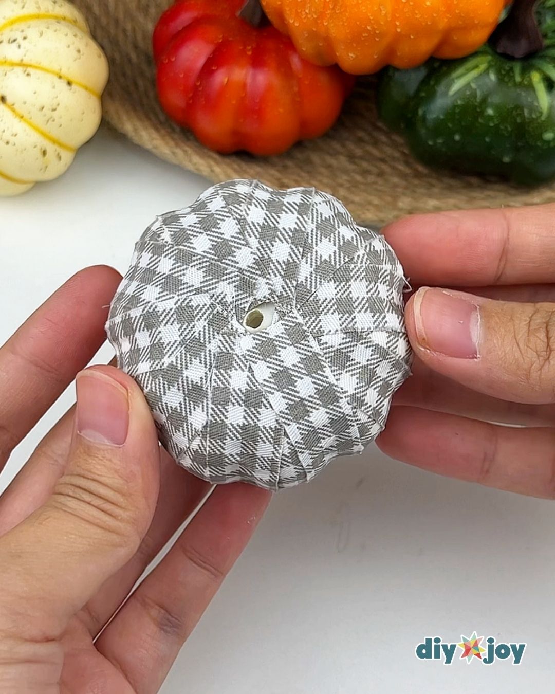 fabric pumpkin tutorial