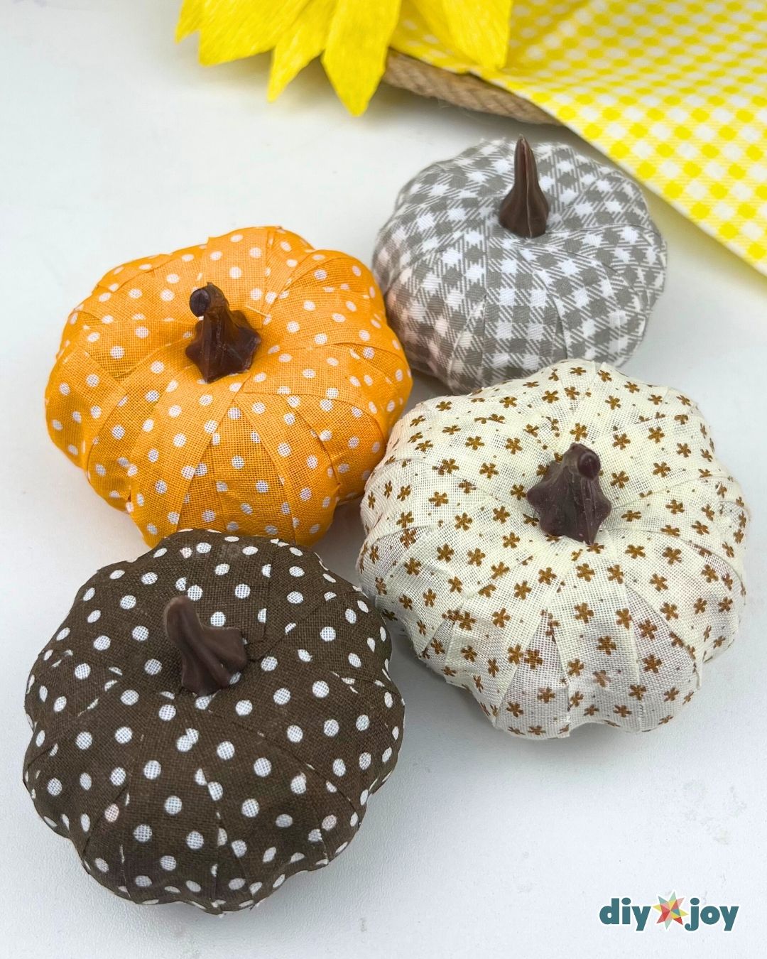 pumpkin thanksgiving decor