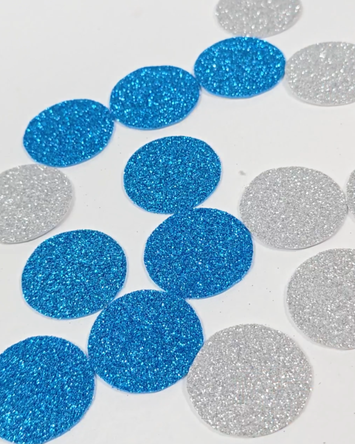 How to Make Glitter Foam Ornament