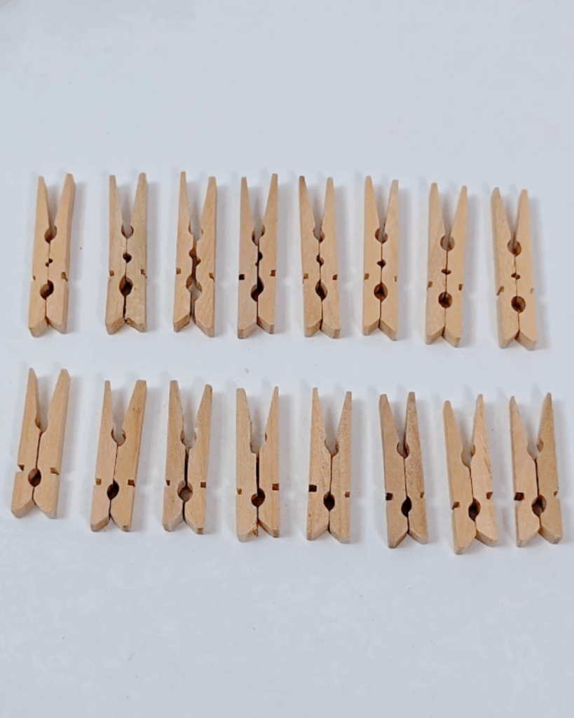 Easy Clothespin Snowflake Ornaments