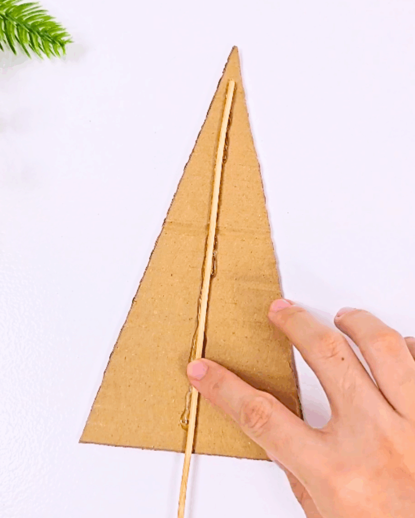 Easy Yarn Christmas Tree