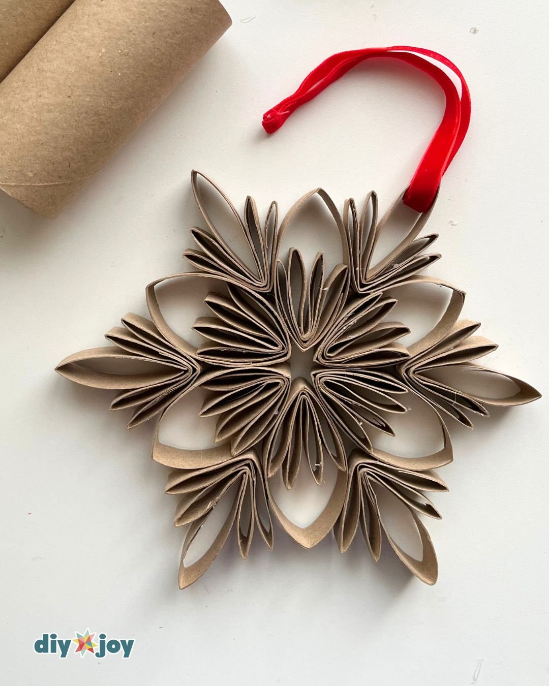 How to make snowflake from toilet paper roll