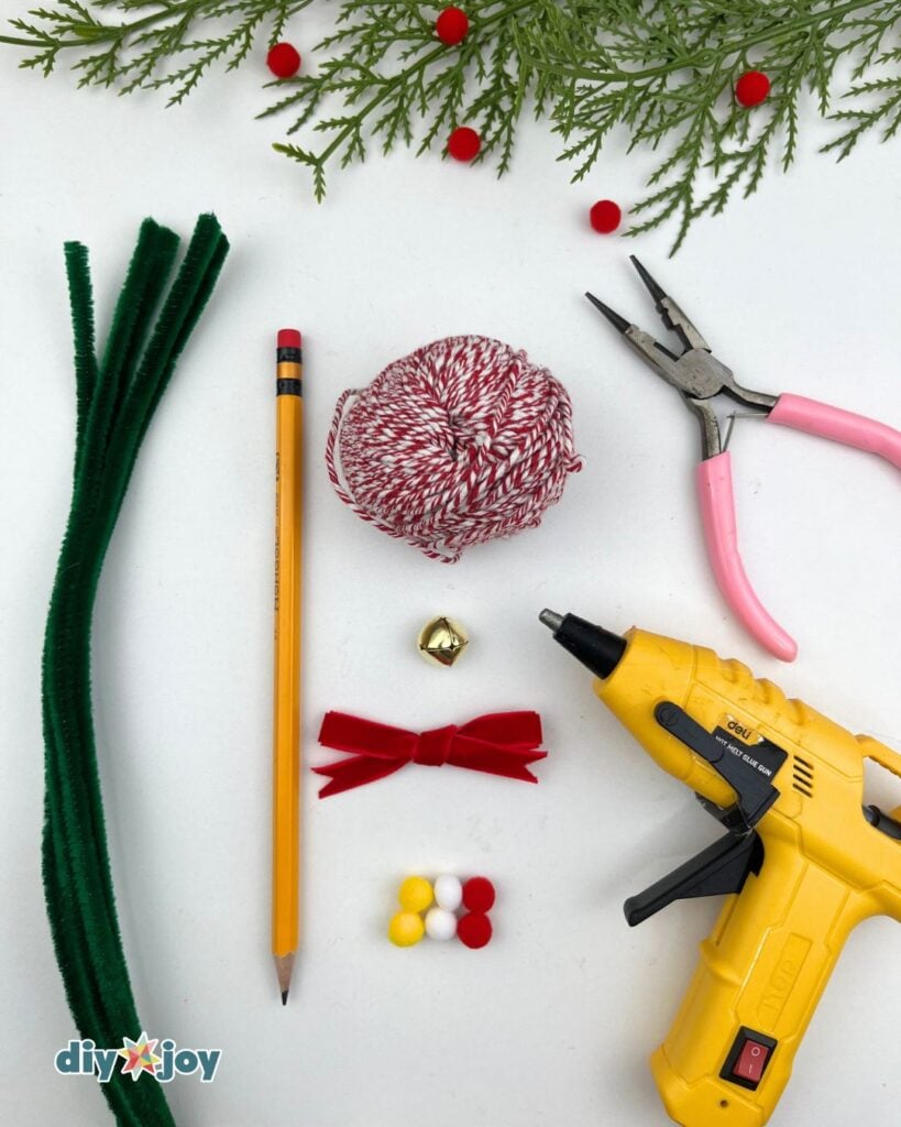Pipe cleaner ornaments materials (1)