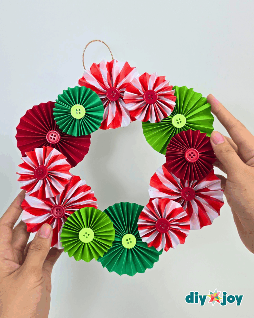 Make Your Own Christmas Paper Wreath with Simple Materials