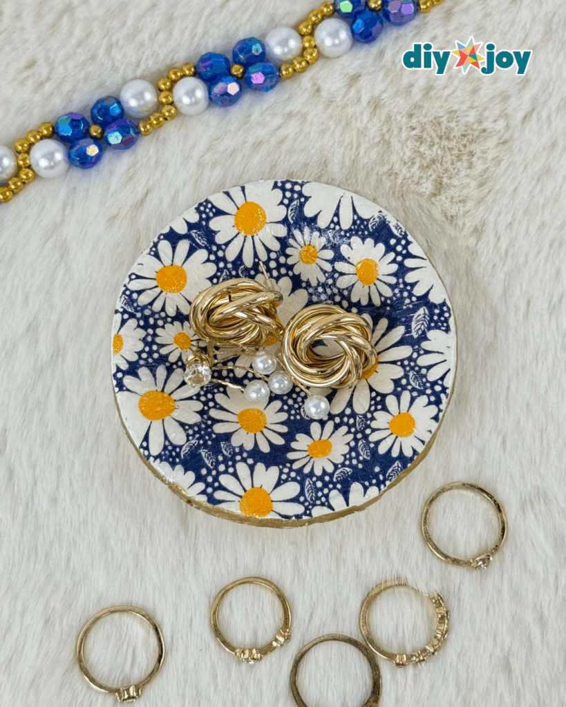 Simple DIY Air-Dry Clay Jewelry Trinket