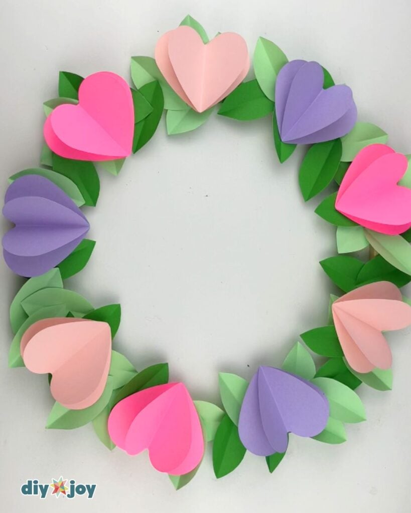 How to make a paper heart wreath