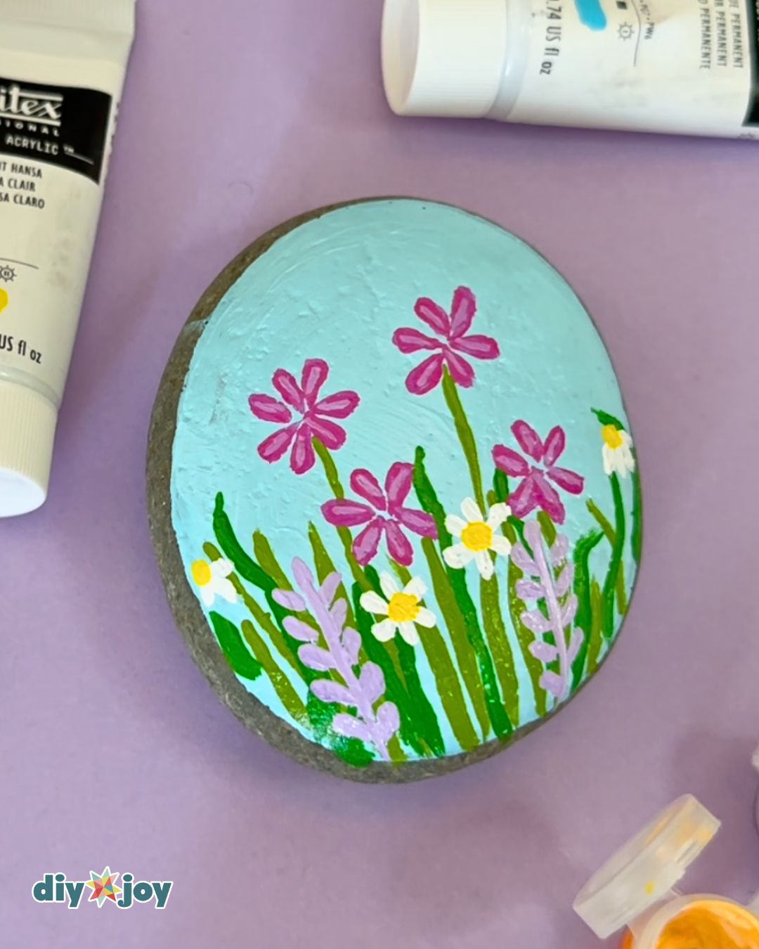 How to Paint Flowers on Rocks