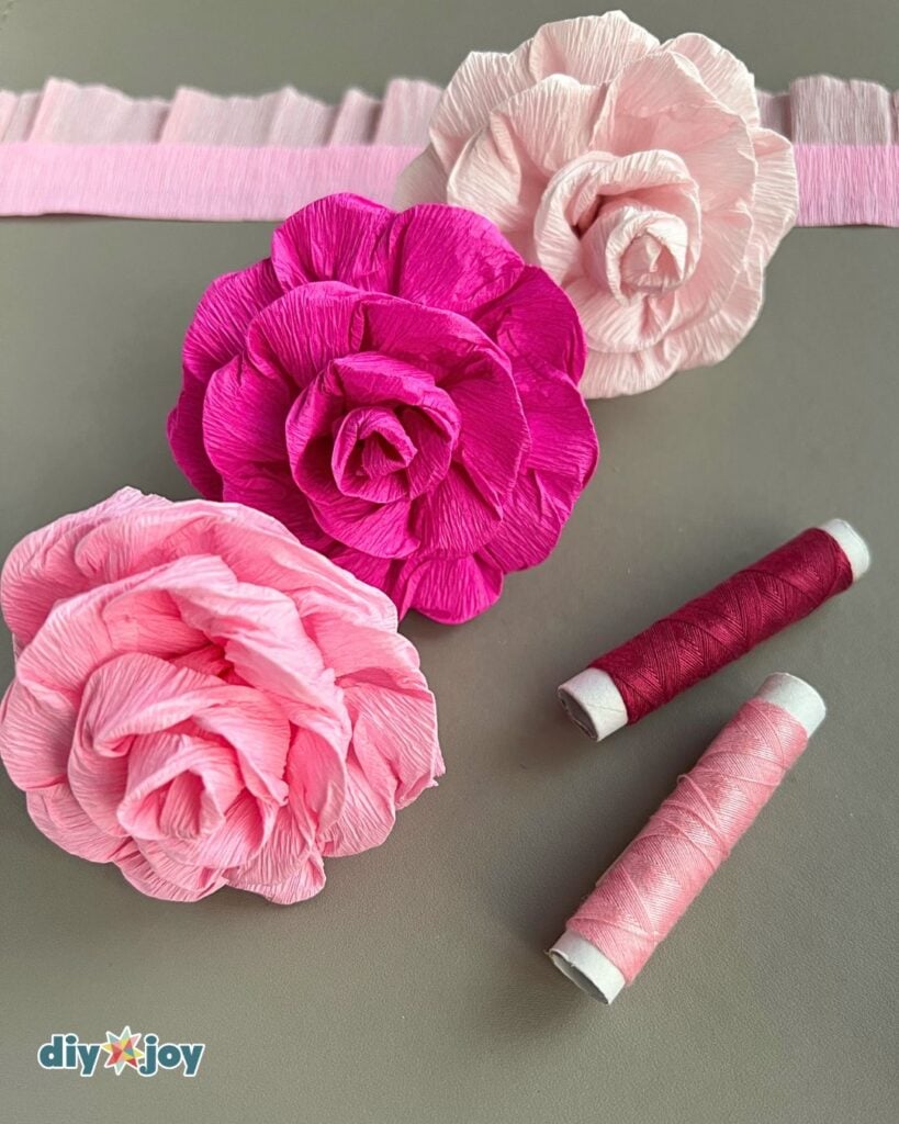 How to make crepe paper flowers
