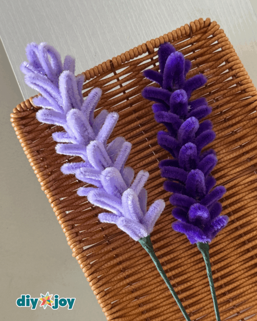 Step-by-Step Pipe Cleaner Lavender Craft Idea
