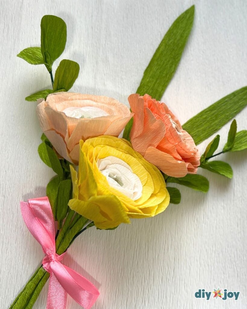 DIY Paper ranunculus