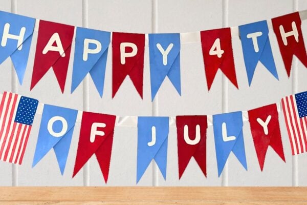 DIY 4th of july banner with toilet paper rolls tutorial