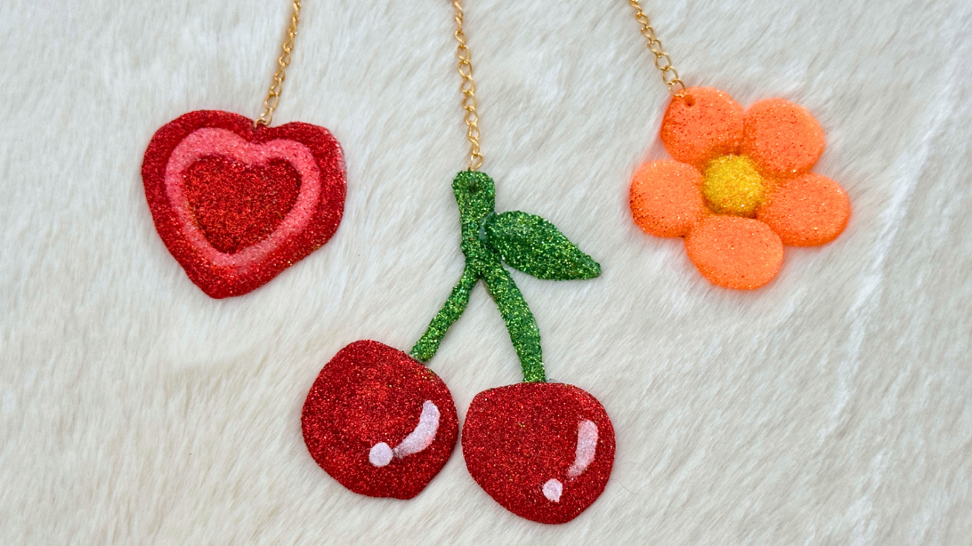 Last minute DIY gifts under $20 — diy hot glue keychain, easy step-by-step tutorial