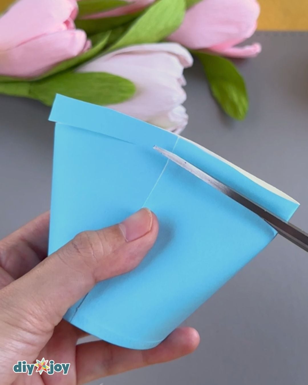 How to make a shirt gift box