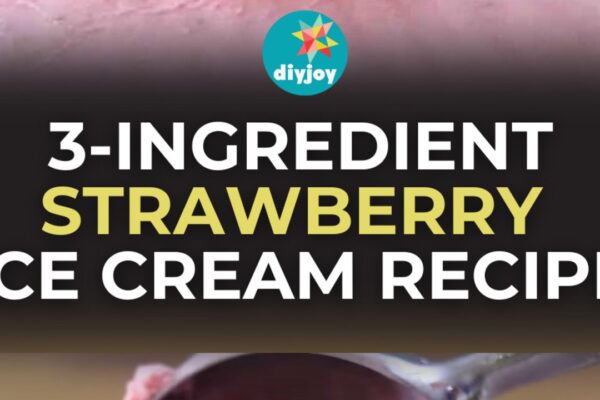 3-Ingredient Strawberry Ice Cream, homemade and freshly served