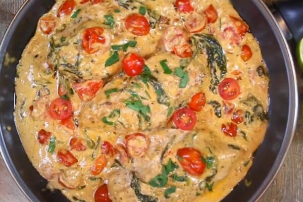 30-Minute Creamy Tuscan Chicken, homemade and freshly served