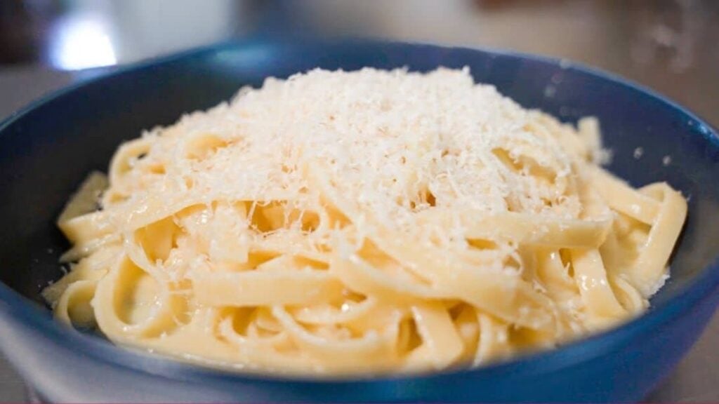 4-Ingredient Fettuccine Alfredo, homemade and freshly served