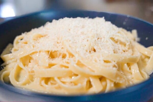 4-Ingredient Fettuccine Alfredo, homemade and freshly served
