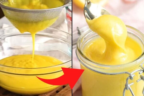 4-Ingredient Homemade Lemon Curd, homemade and freshly served