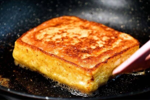 4 Simple and Delicious Toast Recipes, homemade and freshly served