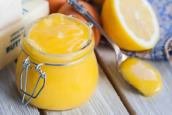 5-Ingredient Lemon Curd, homemade and freshly served