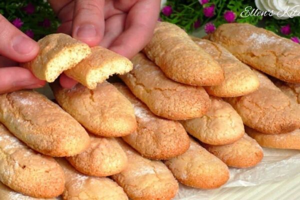 5-Ingredient Melt-in-Your-Mouth Cookies, homemade and freshly served