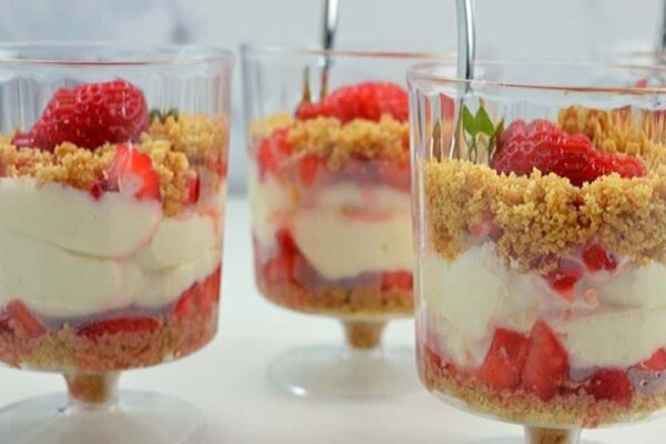 5-Minute No-Bake Strawberry Cheesecake Cups, homemade and freshly served