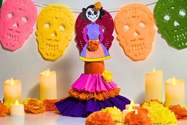DIY La Catrina Using a Coca-Cola Bottle — easy step-by-step DIY tutorial.