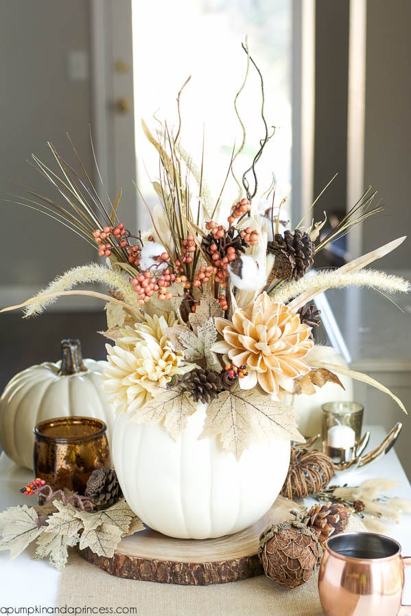 Pumpkin Vase Centerpiece - DIY Thanksgiving Decor