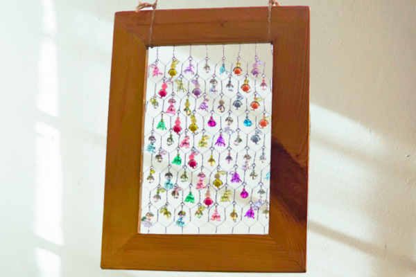 DIY Picture Frame Suncatcher Tutorial — easy step-by-step DIY tutorial.