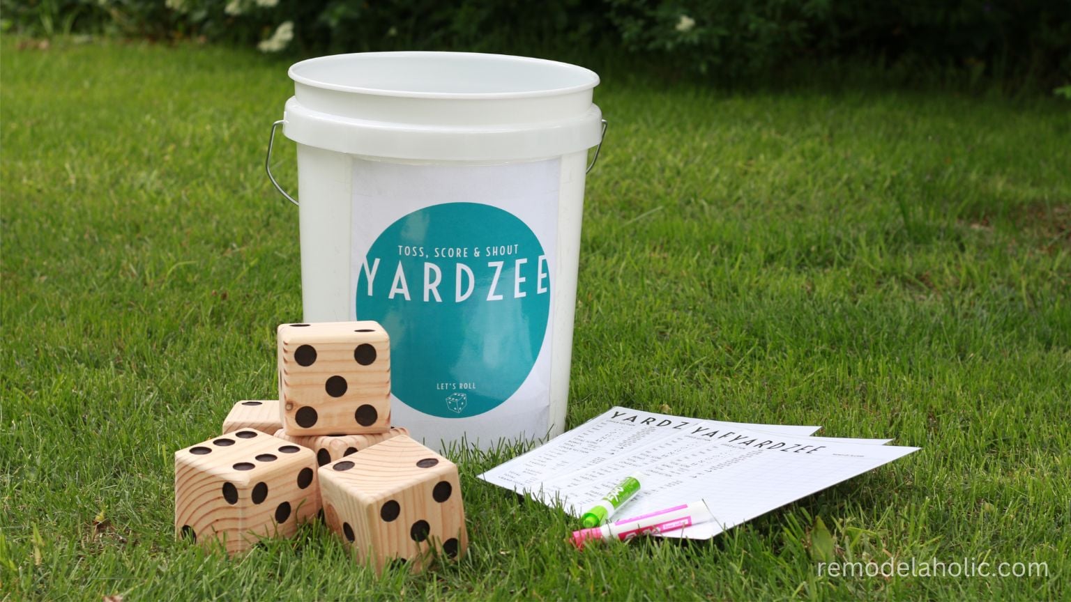 Outdoor Wedding Ideas - DIY Yard Dice Yardzee Game - Backyard Wedding Entertainment Outdoor Wedding Ideas - DIY Yard Dice Yardzee Game - Backyard Wedding Entertainment