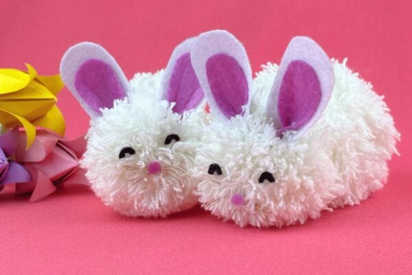 DIY Pom Pom Bunny — easy step-by-step DIY tutorial.
