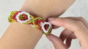 Beginner-Friendly Beaded Bracelet Tutorial — easy step-by-step DIY tutorial.