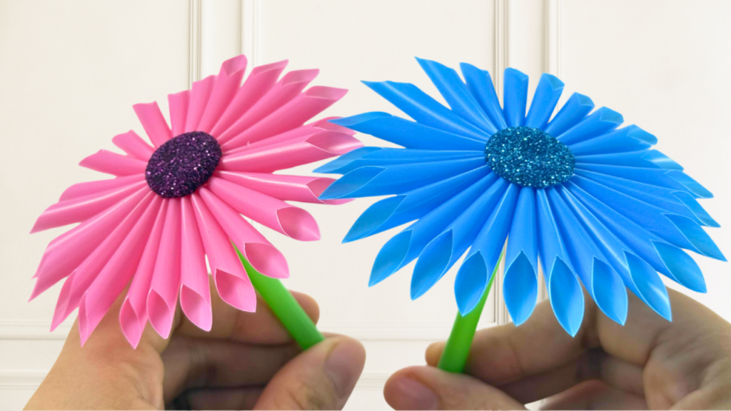 DIY Cocktail Straw Flowers Tutorial — easy step-by-step recipe.