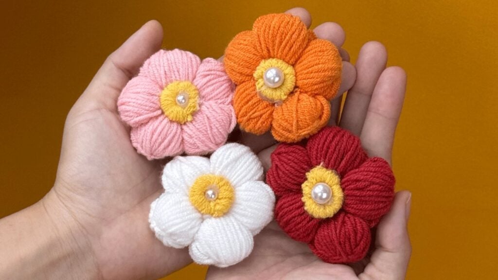 How to Make Flowers Using Yarn — easy step-by-step DIY tutorial.