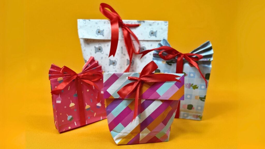 How to Make a Gift Bag from Wrapping Paper — easy step-by-step DIY tutorial.