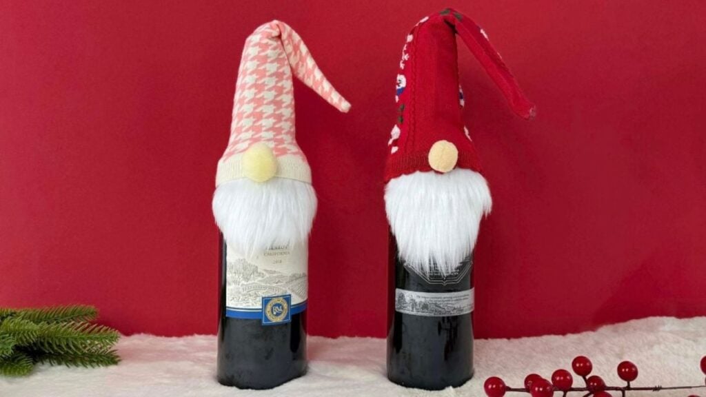 DIY Santa Wine Bottle Gift — easy step-by-step DIY tutorial.