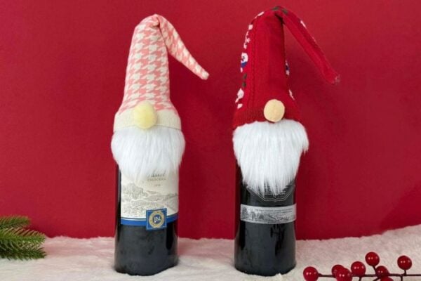 DIY Santa Wine Bottle Gift — easy step-by-step DIY tutorial.